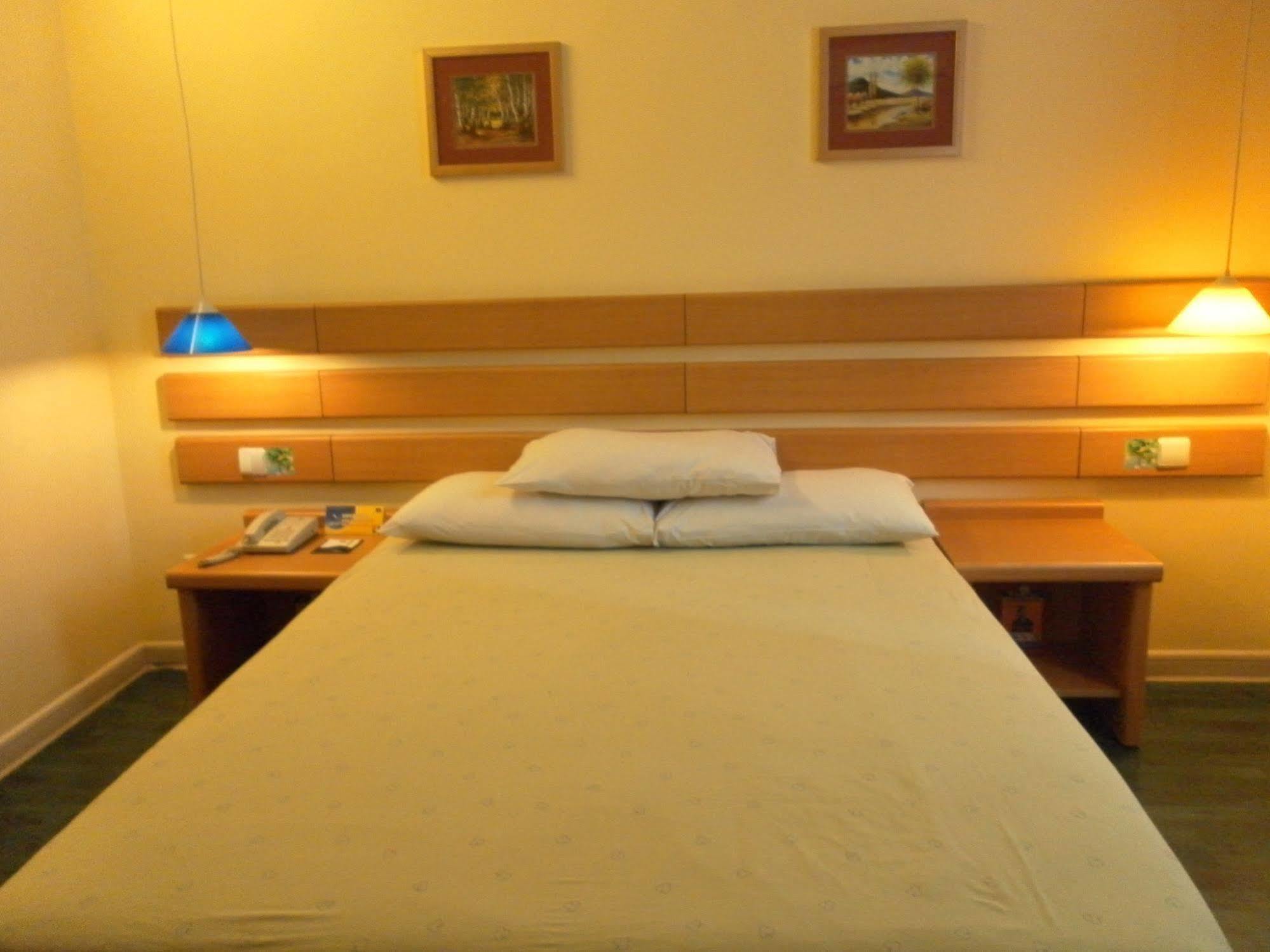 Fangcun Huadiwan Hotel