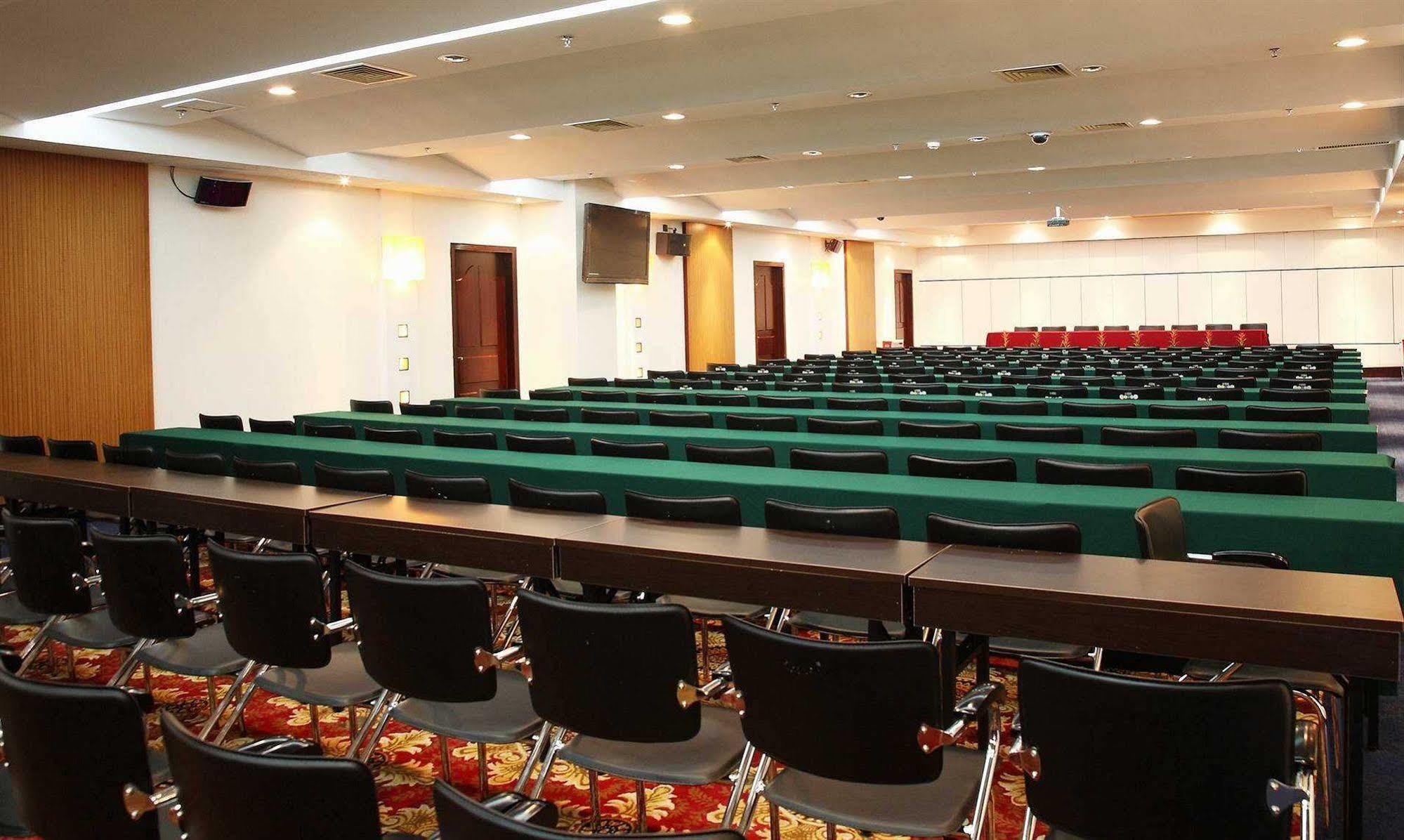 Hotel Kai Rong Du International 5*