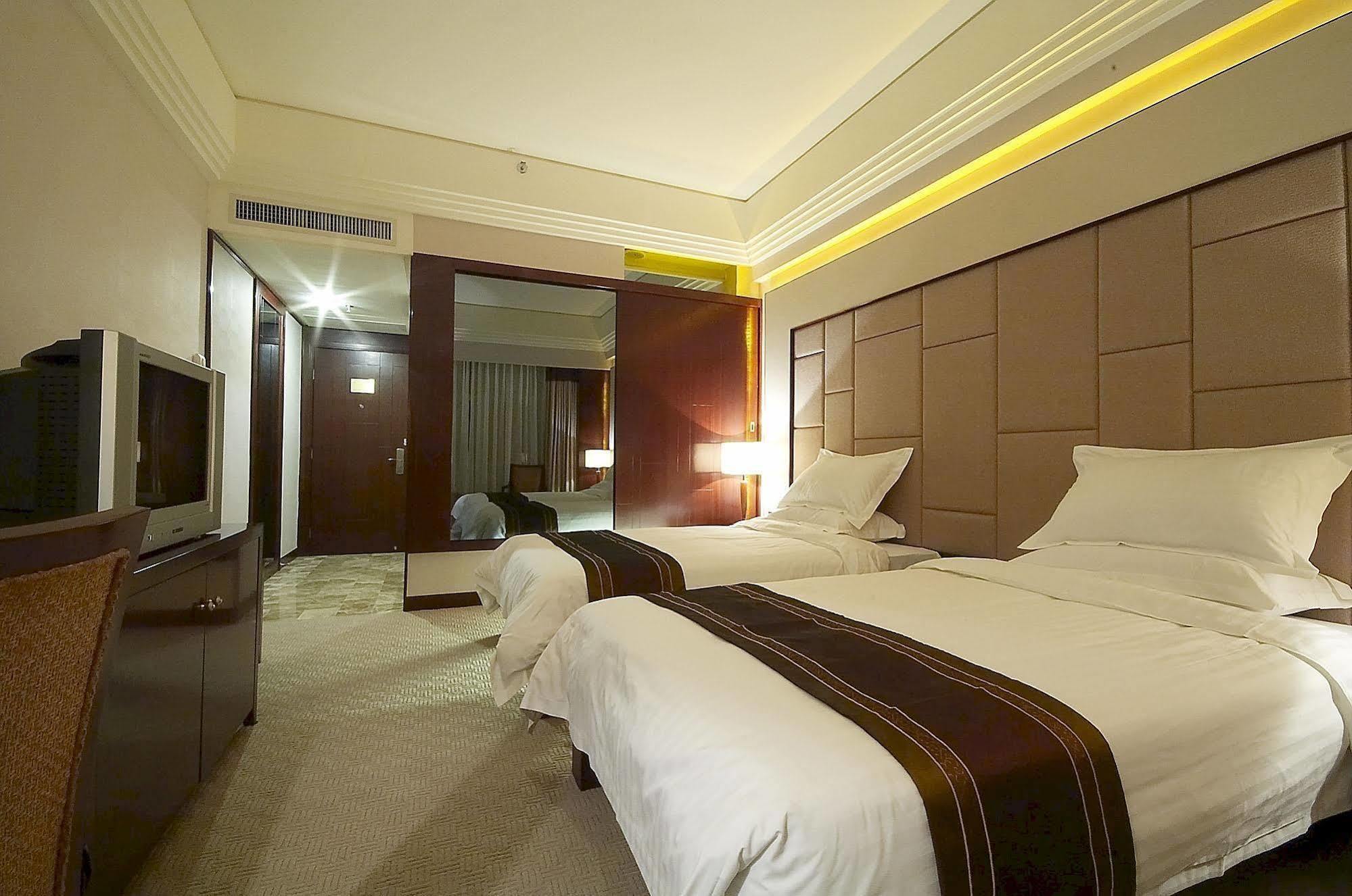 Huadu New Phoenix 3*
