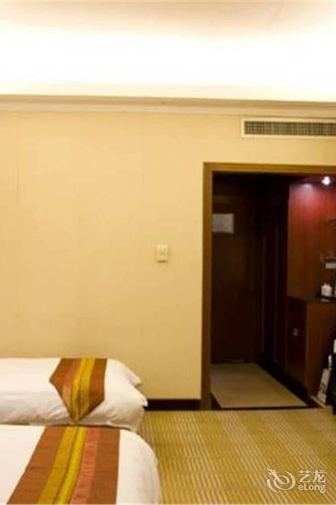 Dong Shan International 3*