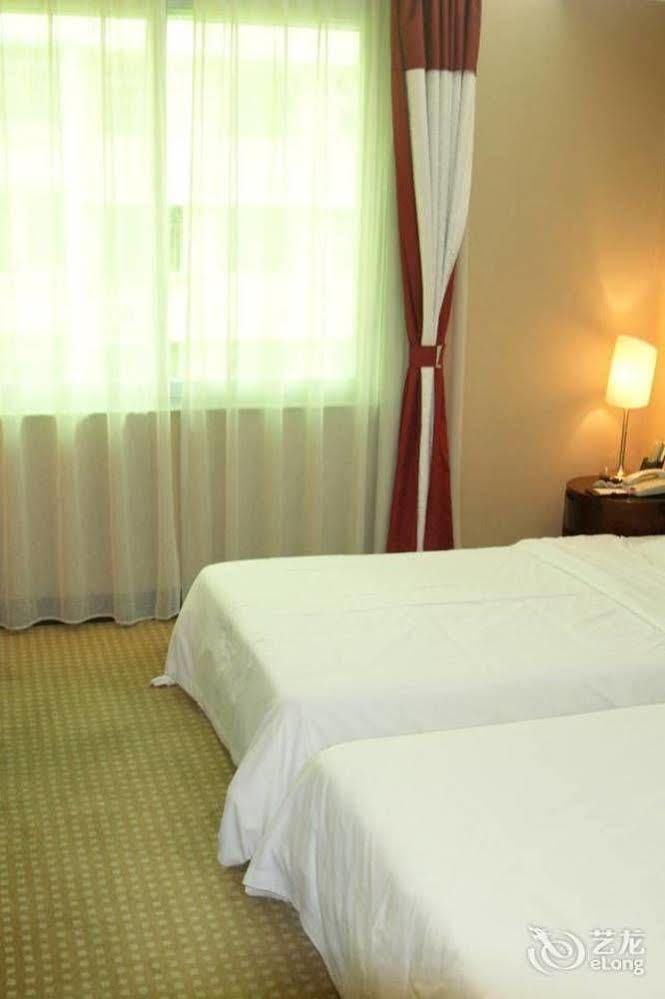 Dong Shan International Hotel