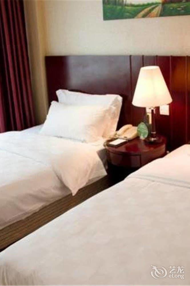 Dong Shan International Hotel