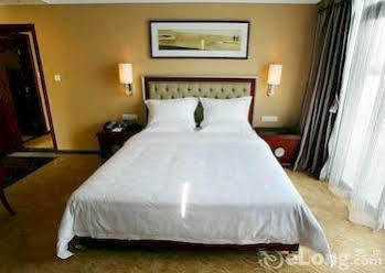 Lan Hotel 4*