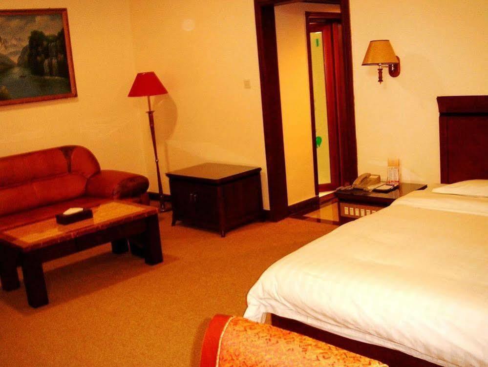 Hotel Five Rams 3*