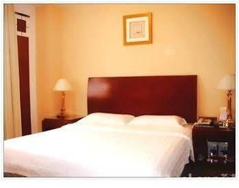 Five Rams Hotel 3*