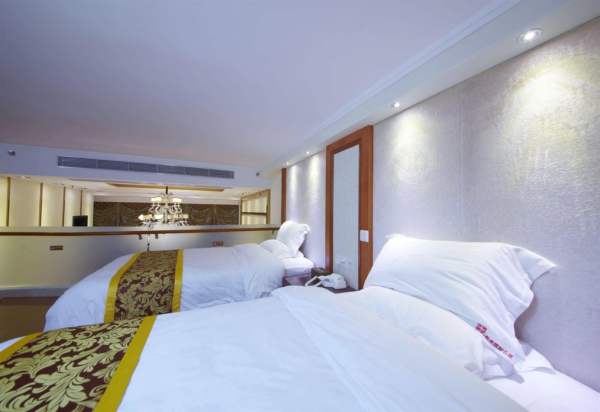 Hotel Sunshine International 3*