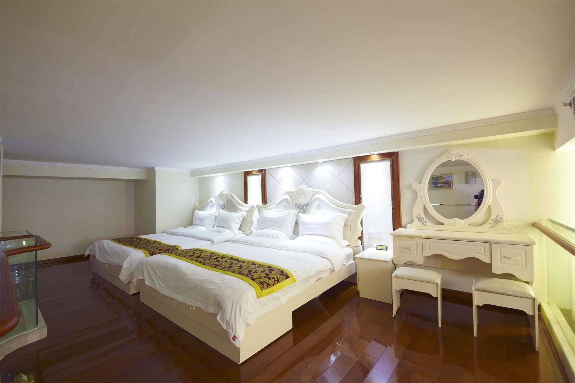 Hotel Sunshine International