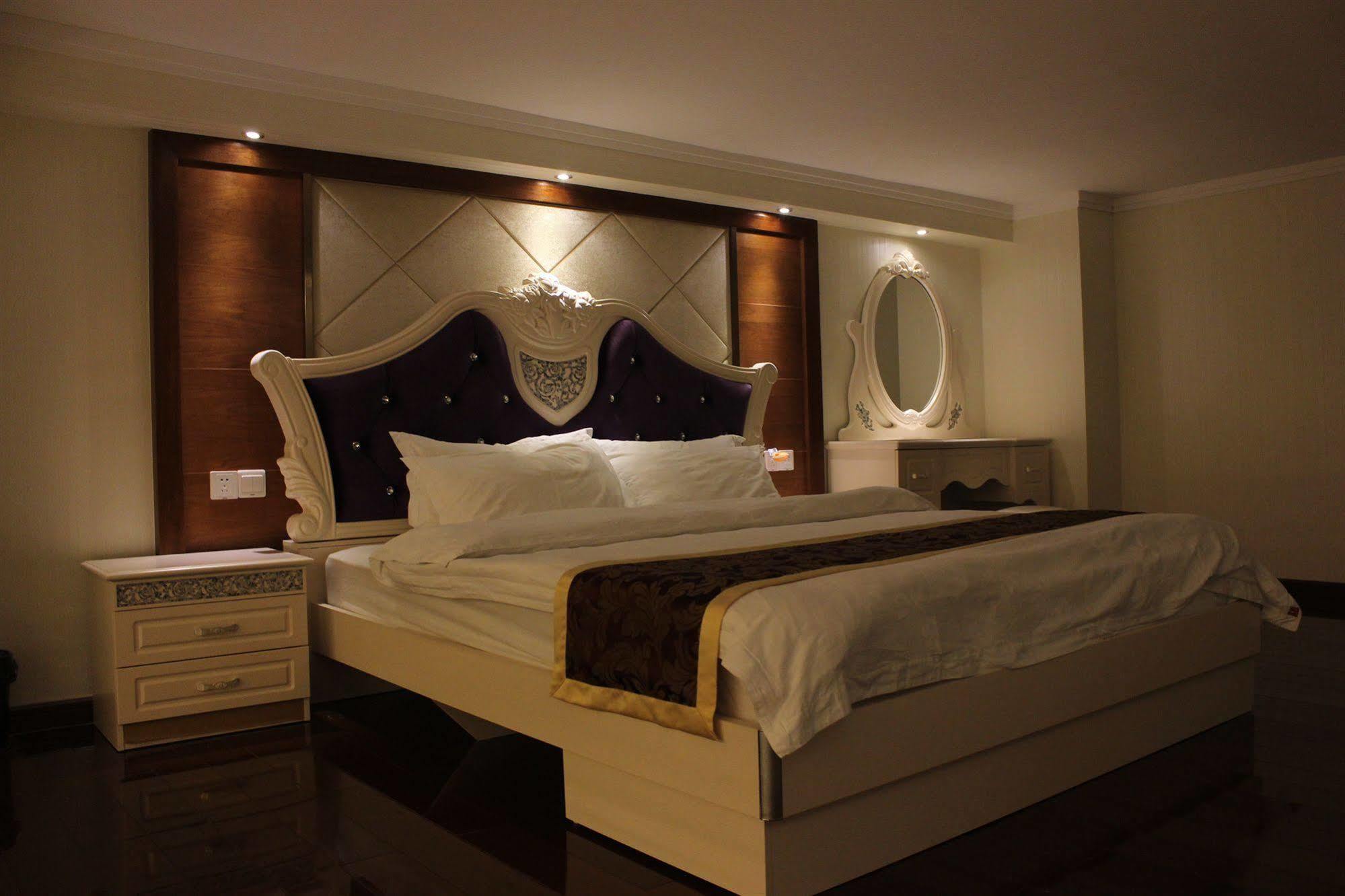 Sunshine International Hotel 3*