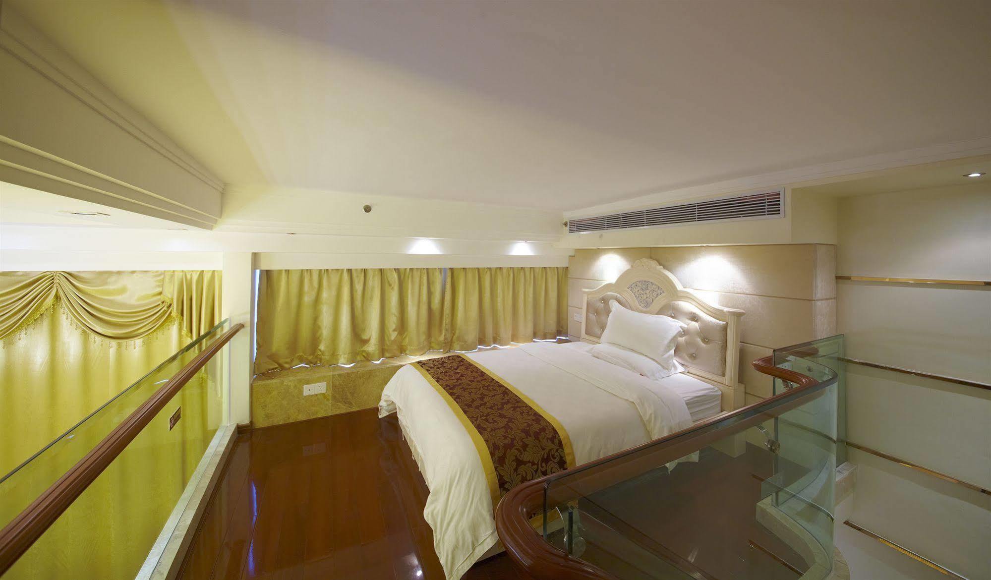 Hotel Sunshine International