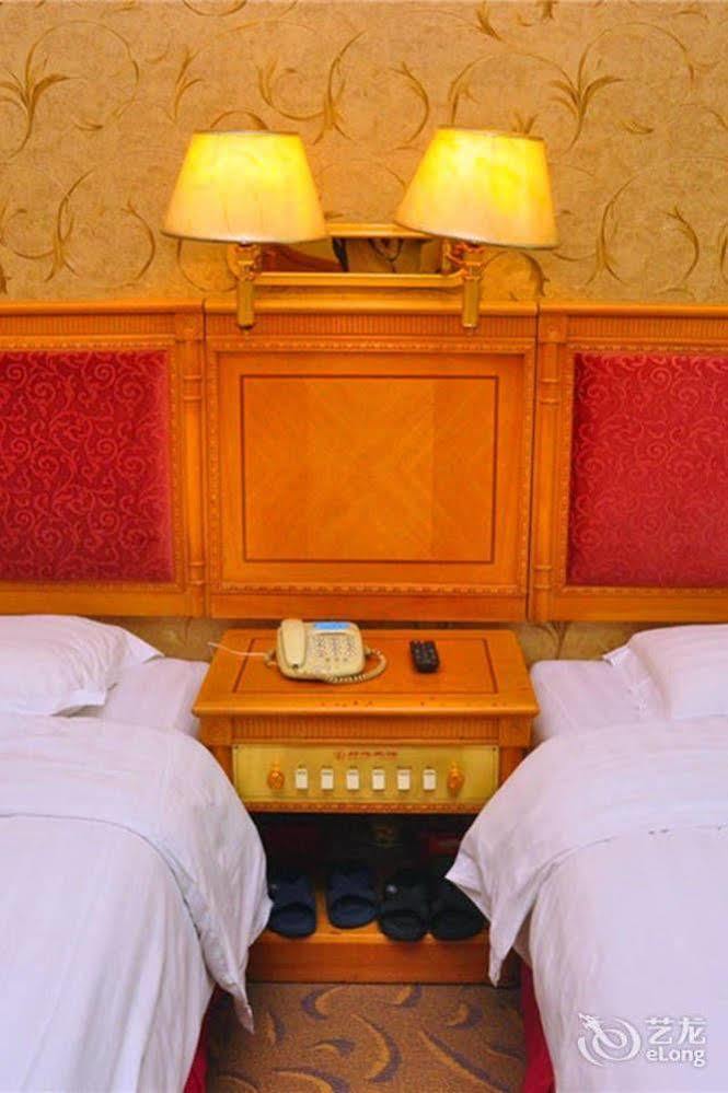 Lucky Hotel 3*