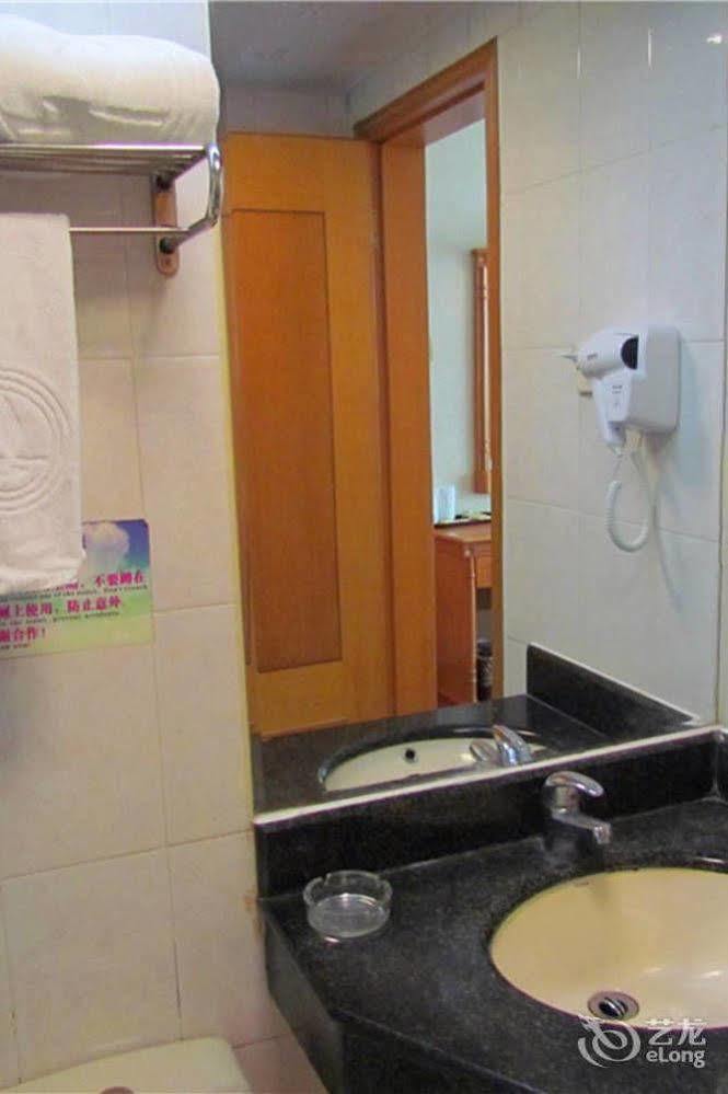 Hotel Lucky 3*