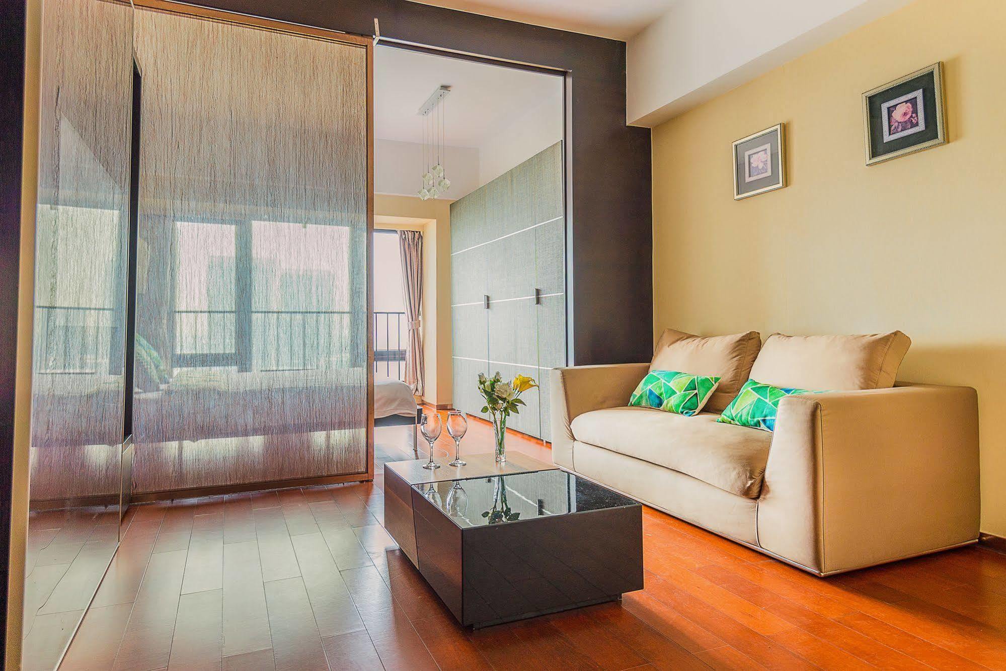 She&he Apartment-river Class 2*