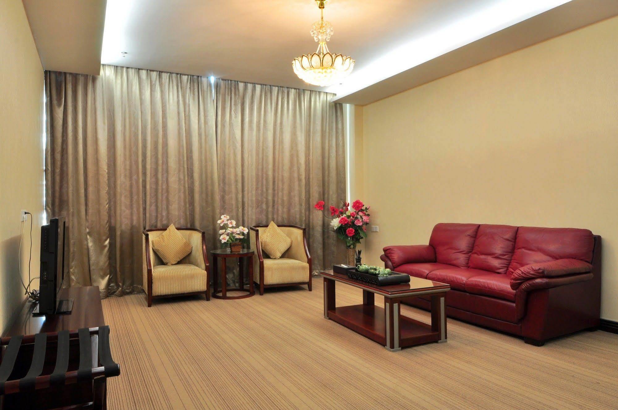 Ying Ge Holidays 3*