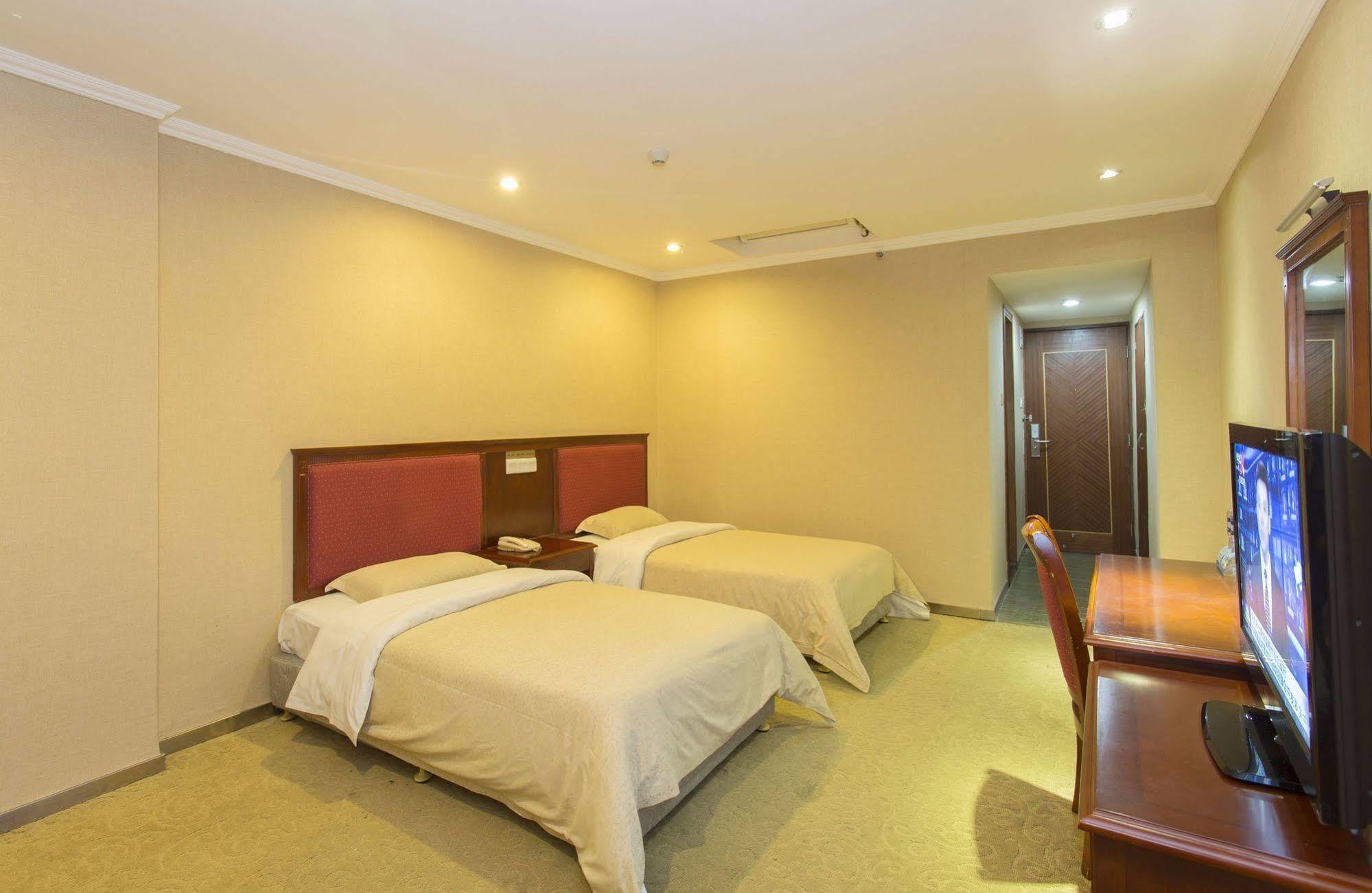 Kaiserdom Huayue 3*