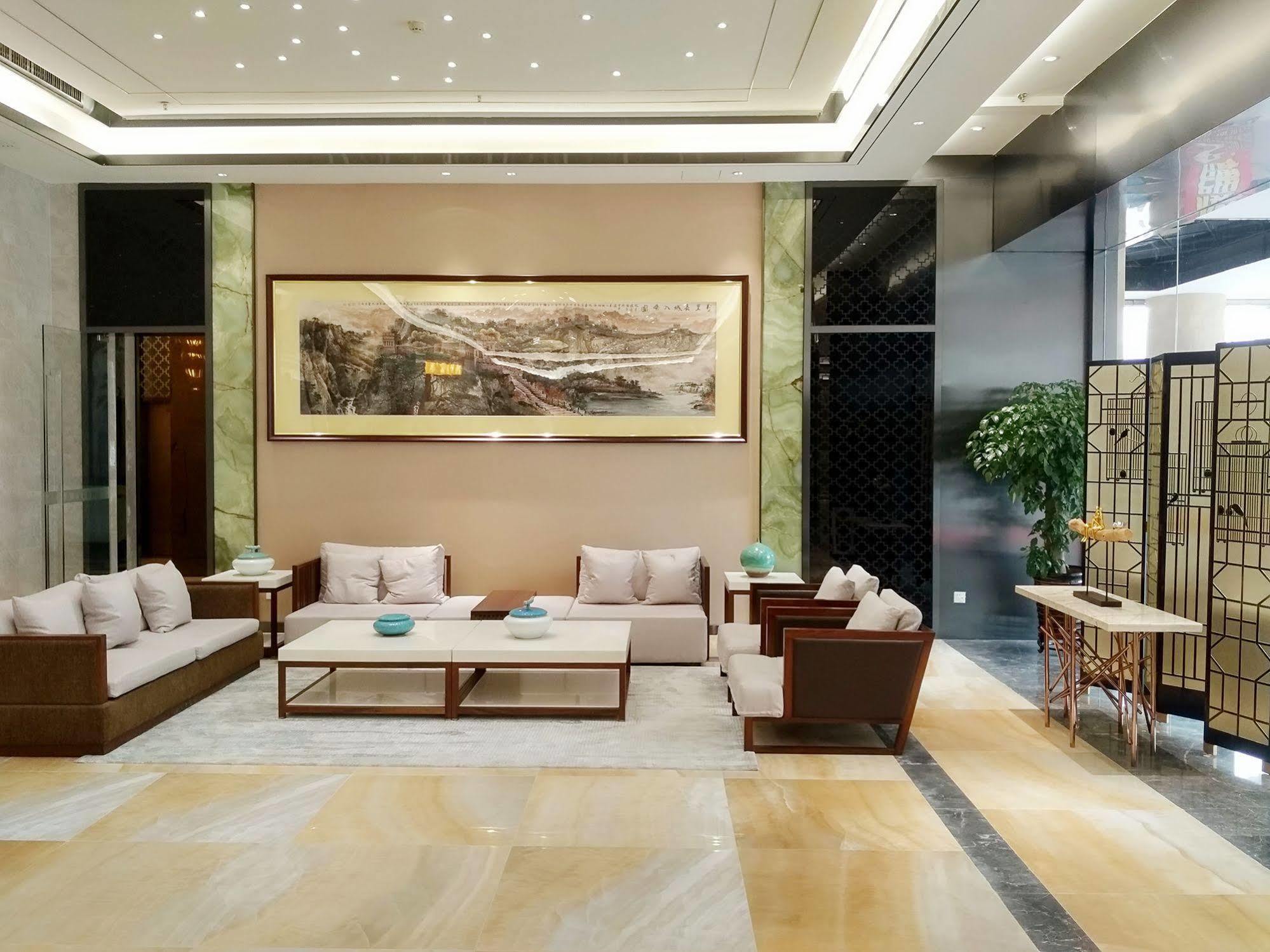Echeng Zhujiang New Town Jinan Branch 3*