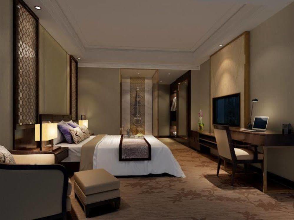Hotel Echeng Zhujiang New Town Jinan Branch