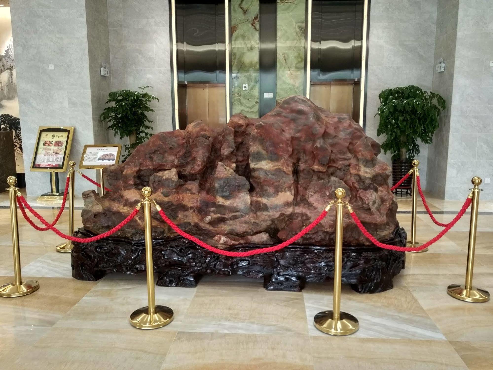 Hotel Echeng Zhujiang New Town Jinan Branch 3*