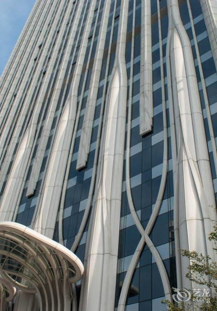 Tamrac International * Guangzhou