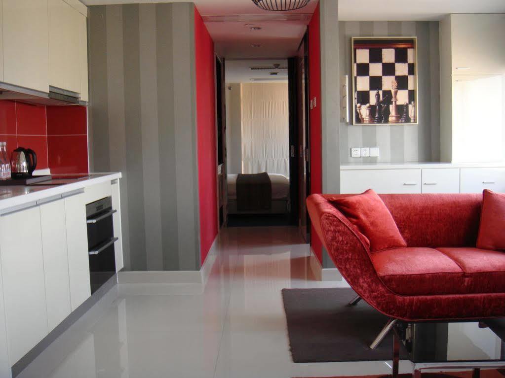 Q-city Hotel 3*