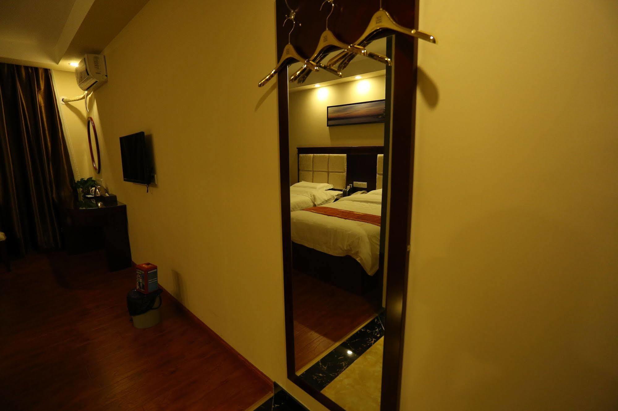 Dongzhi 3* Guangzhou
