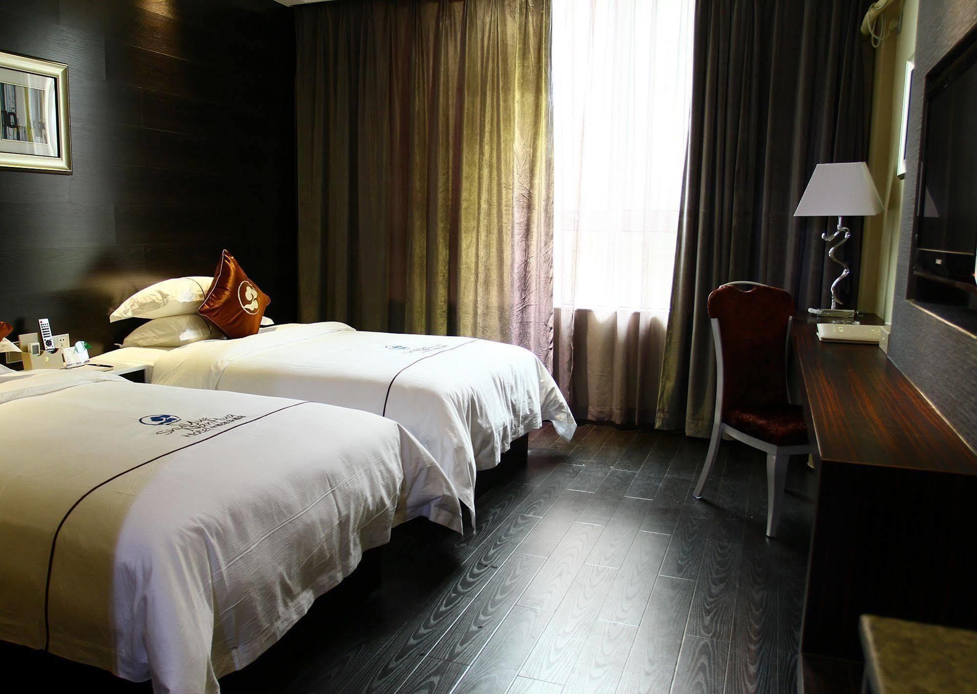 Hotel Shuiyue Nianhua Chimelong Branch