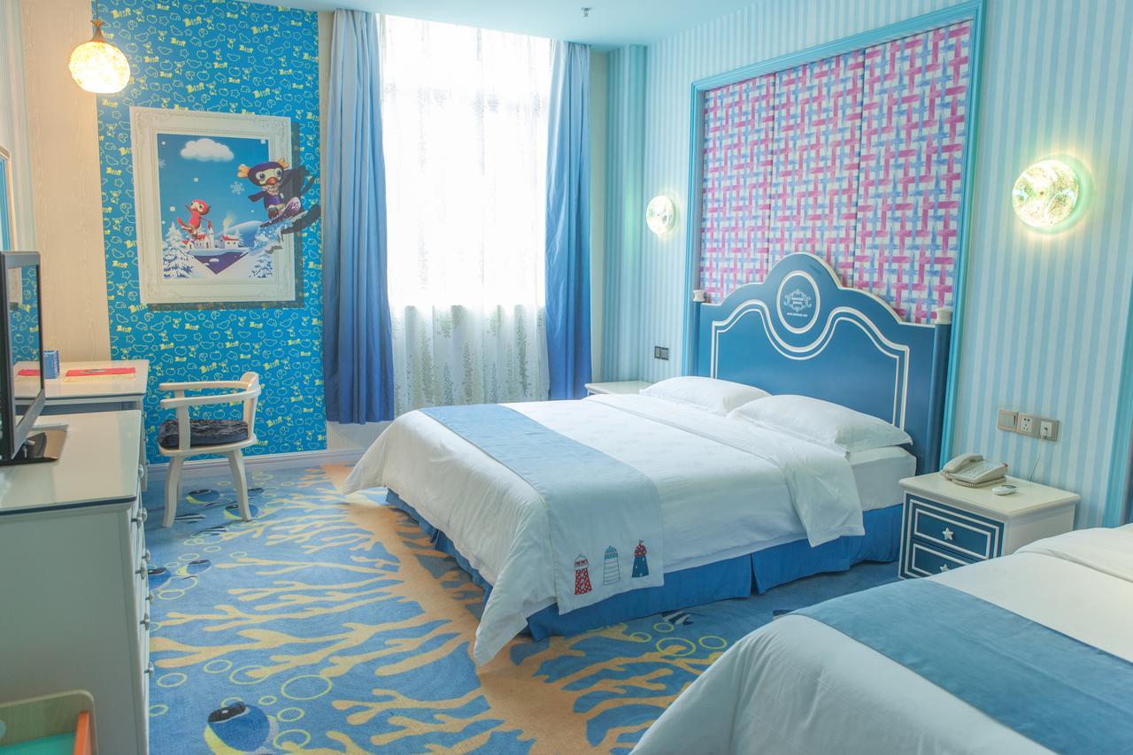 Atlantis Family Hotel