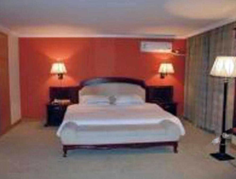 Yecheng Hotel Guangzhou
