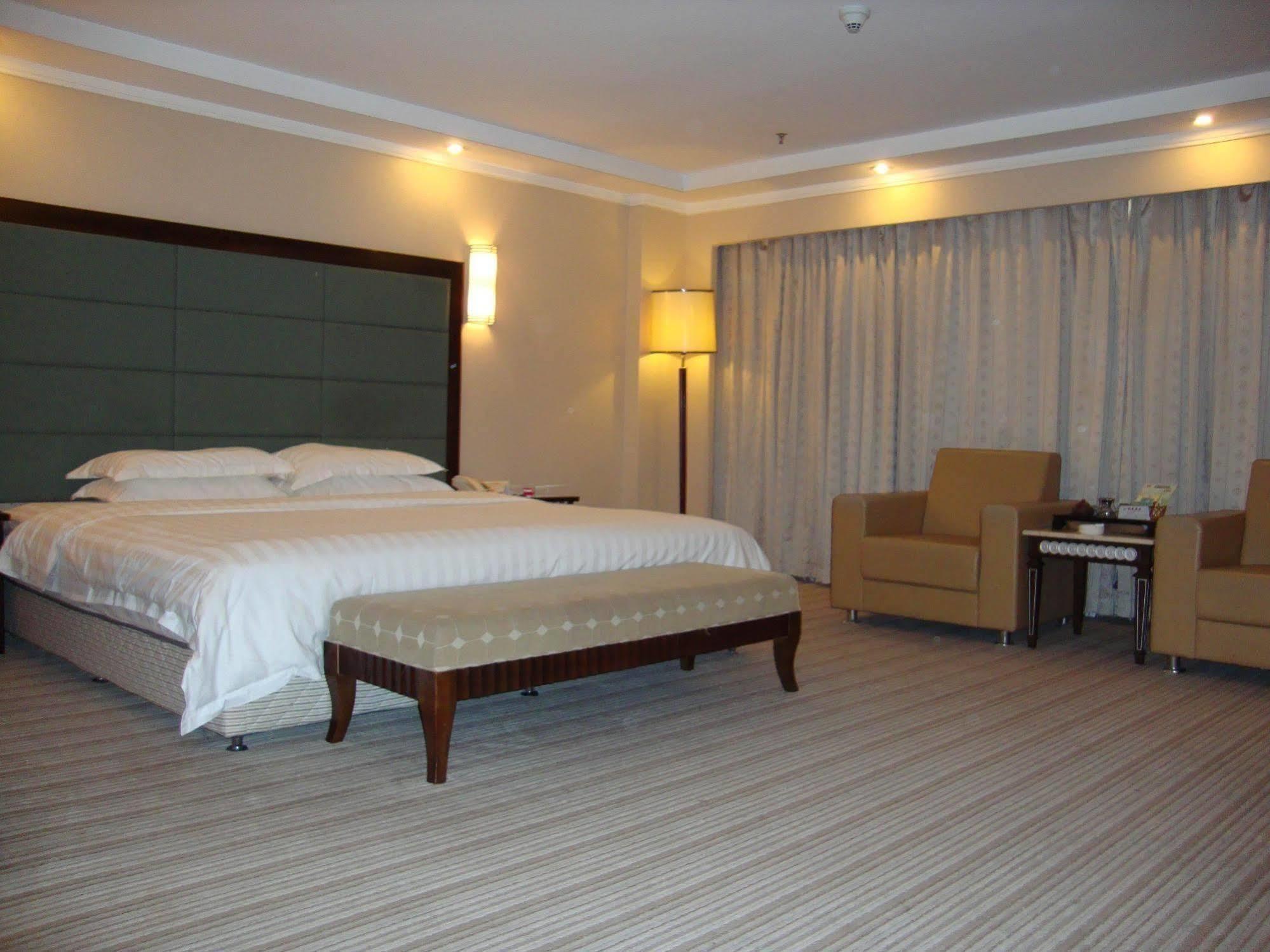 Hua Wei Da International Hotel Guangzhou