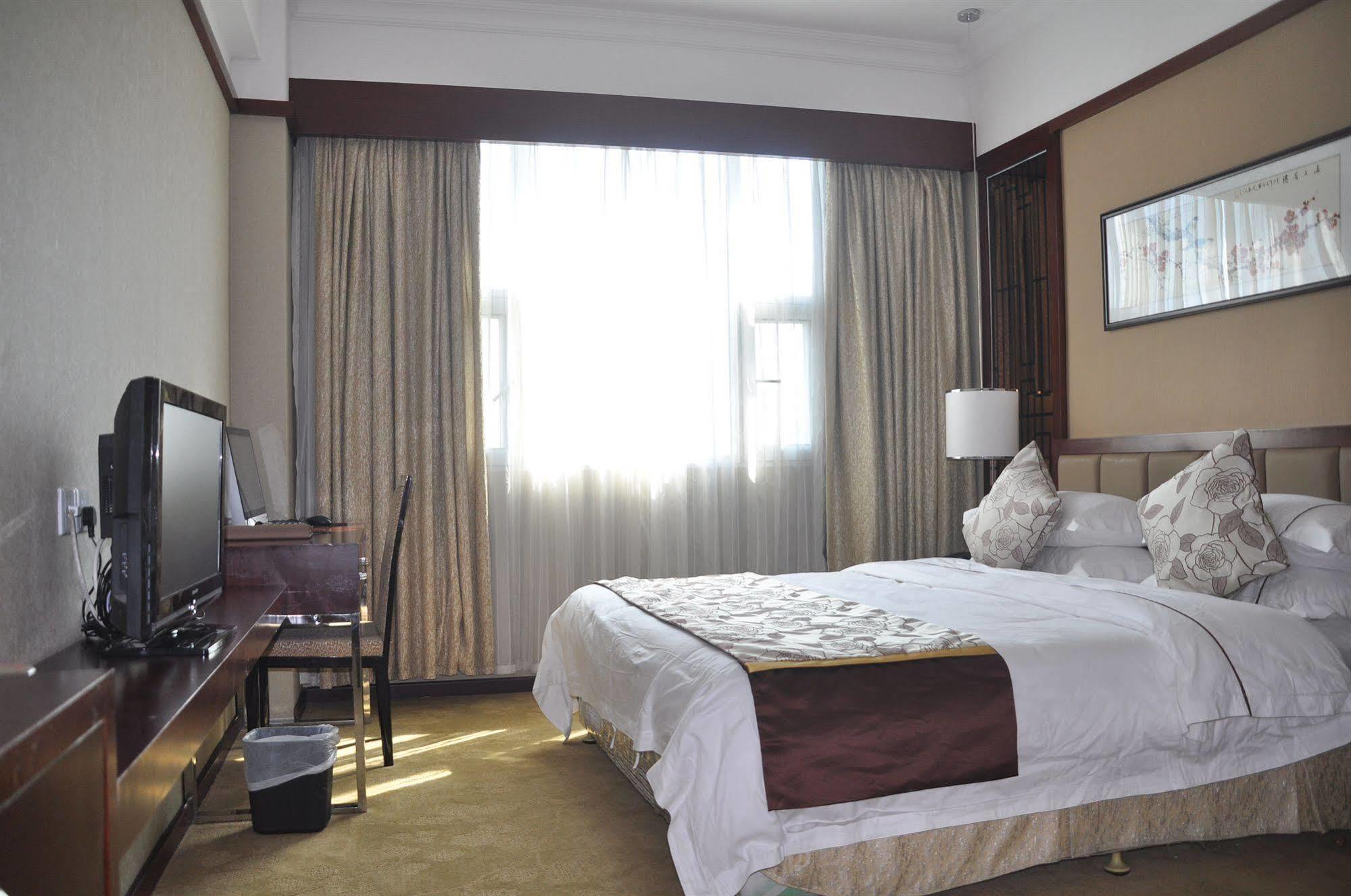 Hotel Galaxy 3*