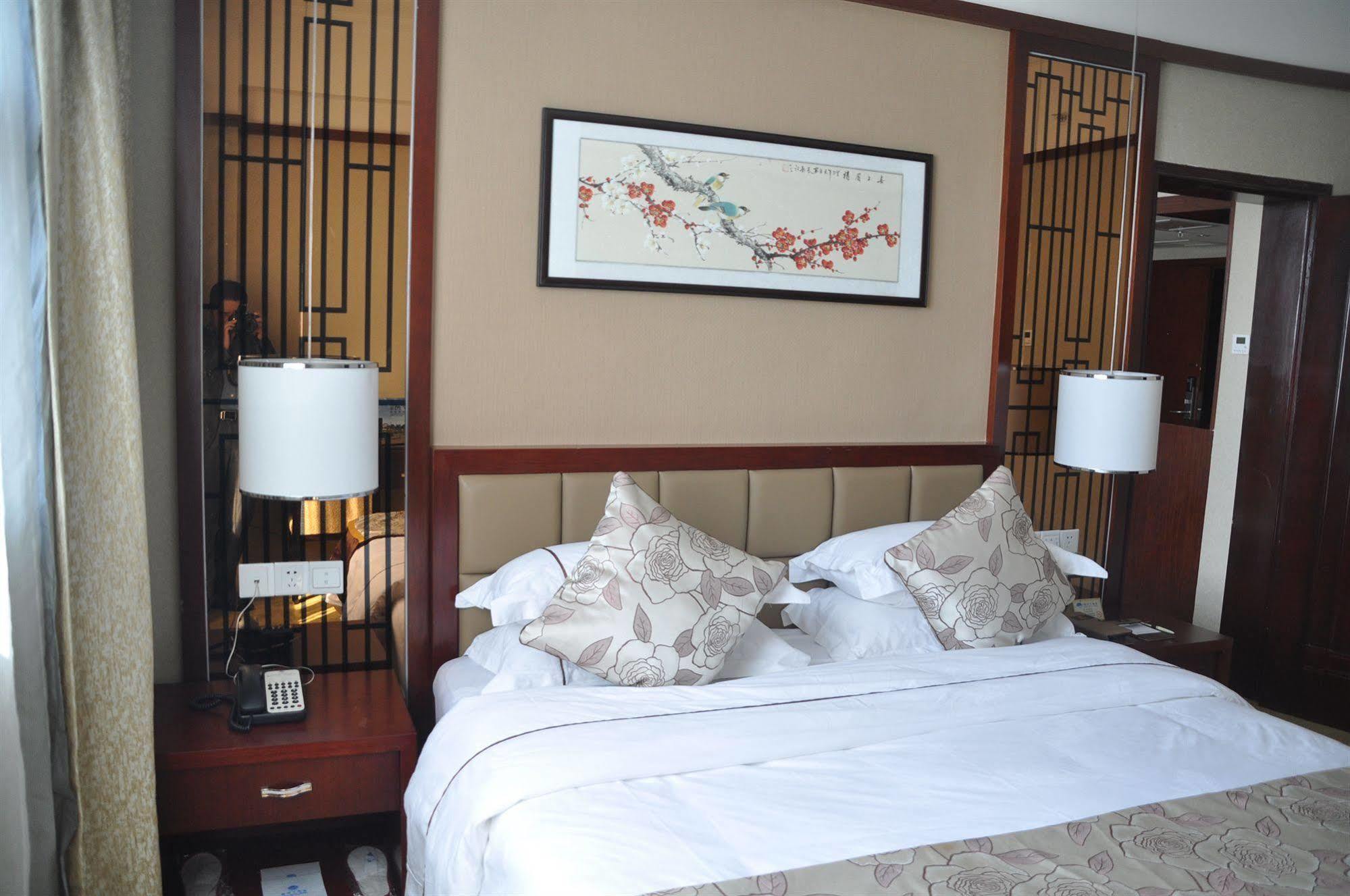 Hotel Galaxy