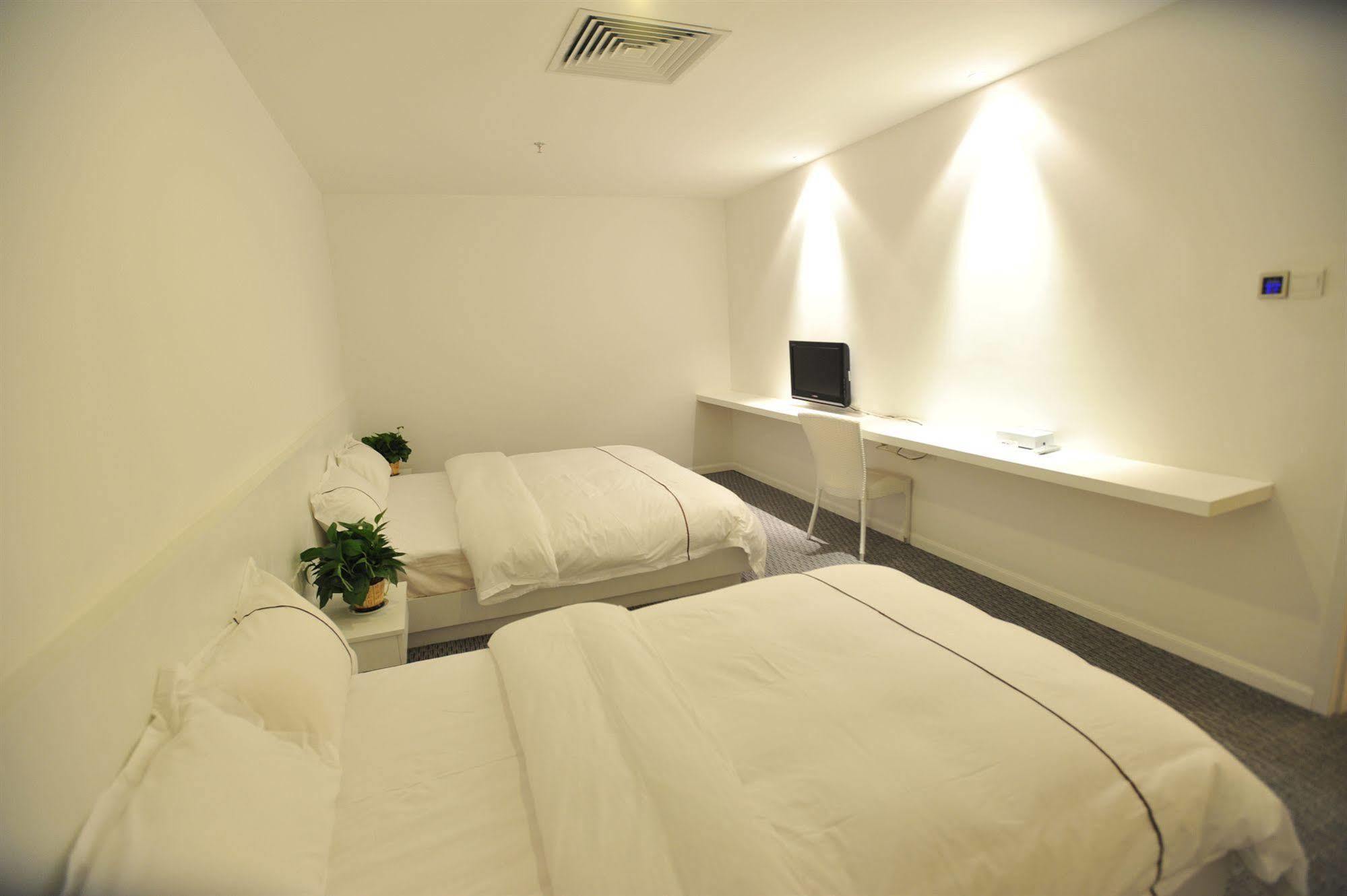 Hotel Spring Time