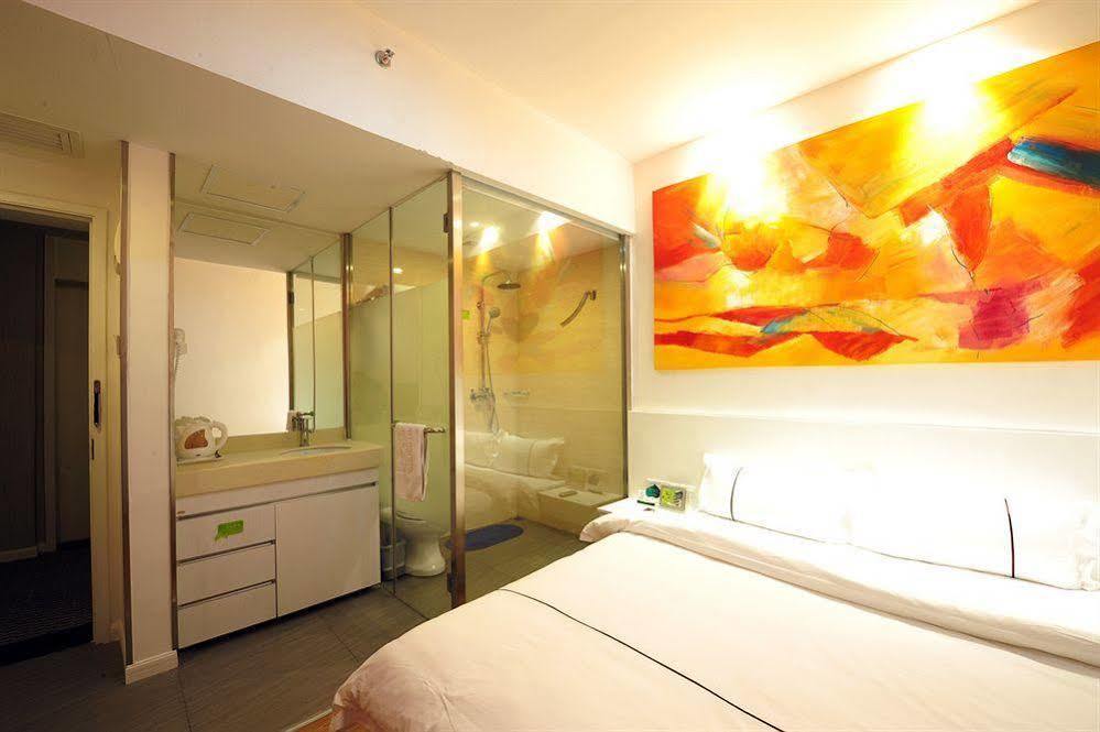 Spring Time Hotel 3*