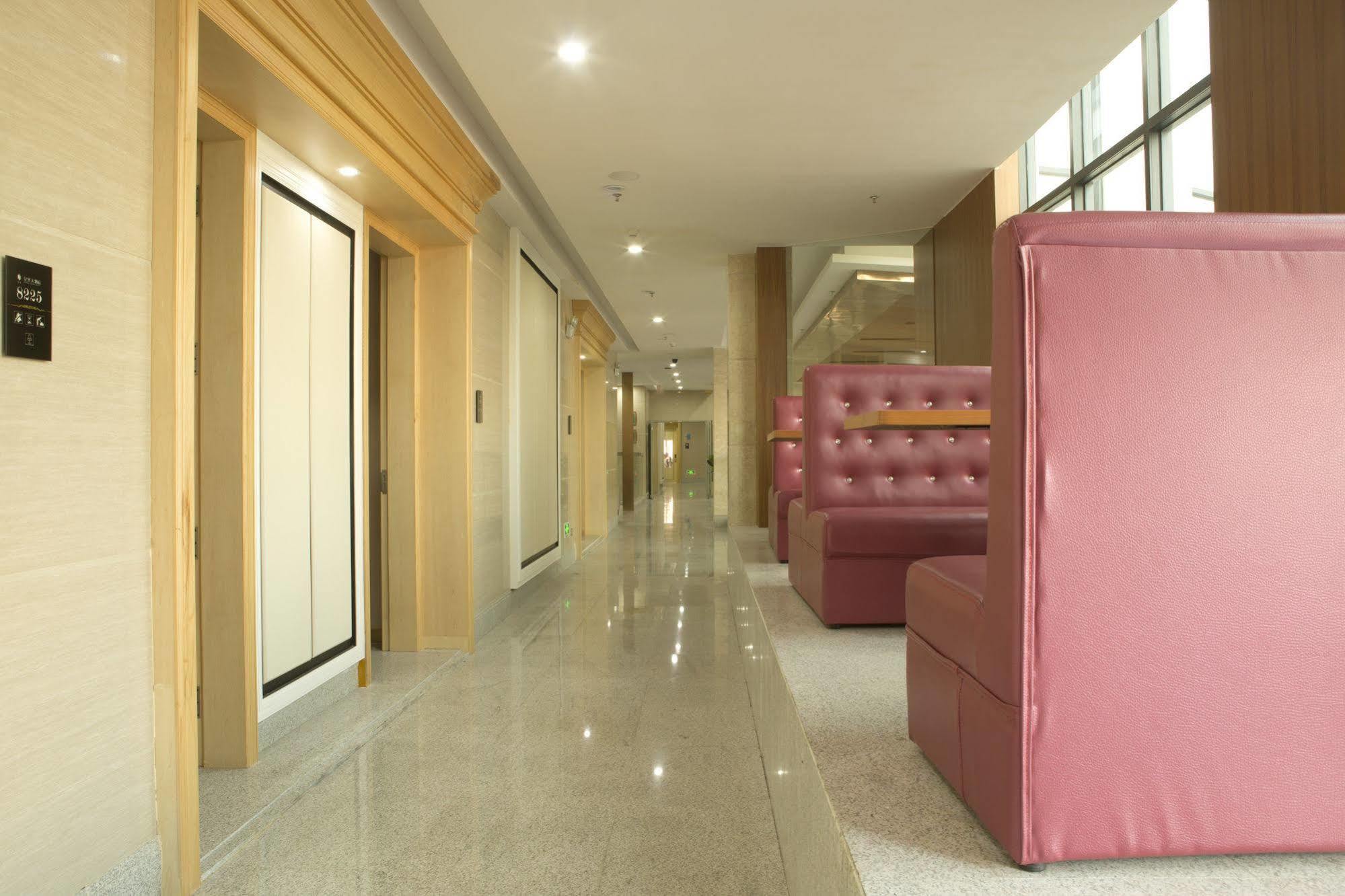 Huang Sheng Tongde Branch Hotel 3*