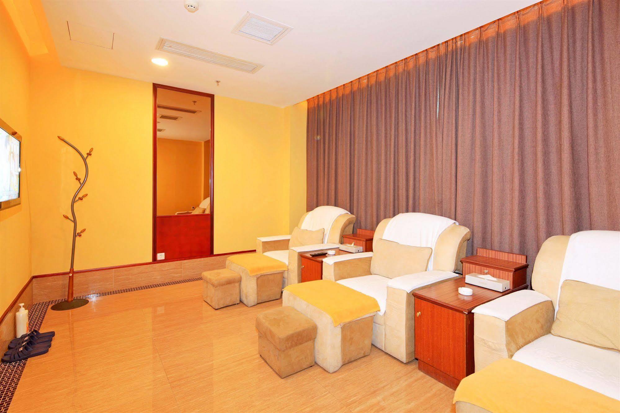 Nanfang Yiyuan Hotel
