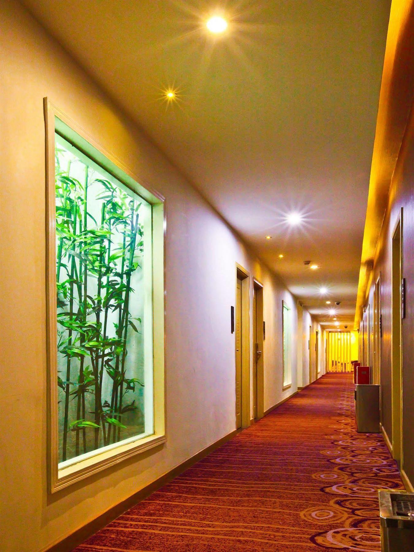 Tavernew 3* Guangzhou