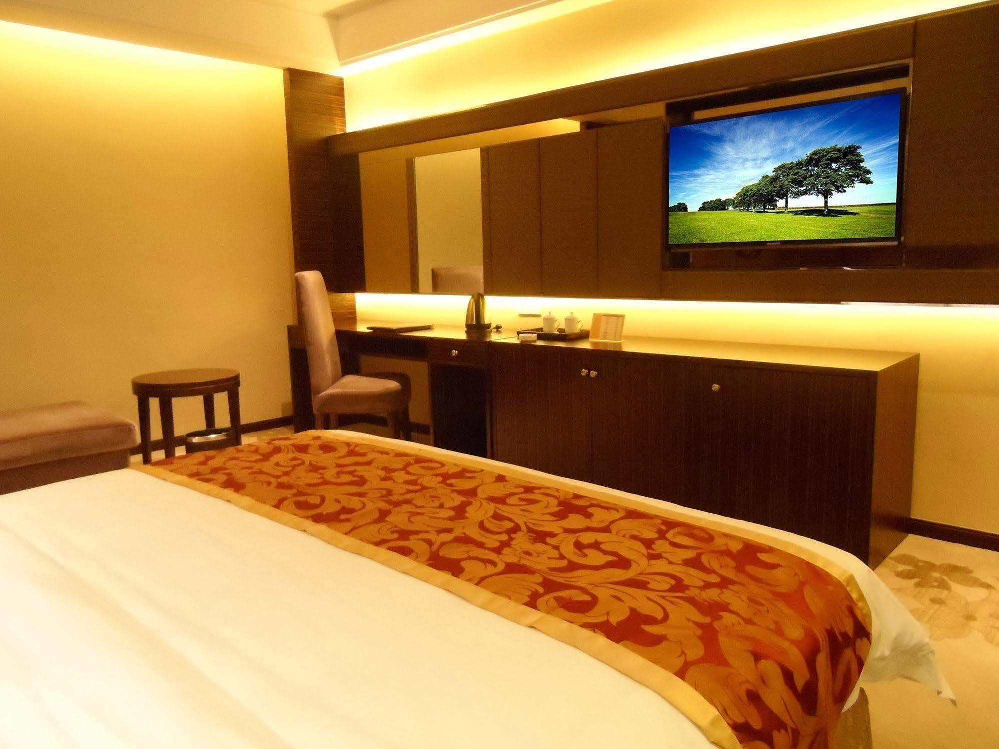 Hotel Tianshui International 4*