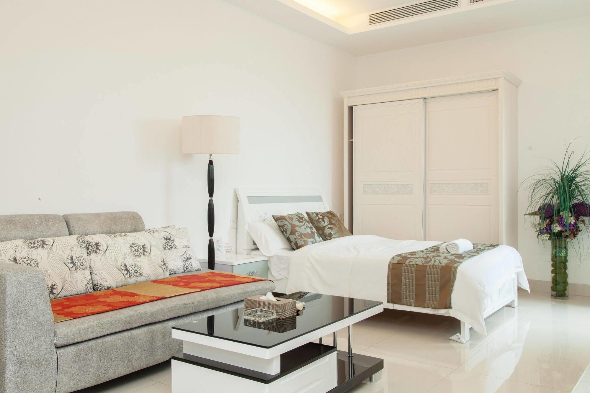 Hotel She&he Tianhe 3*