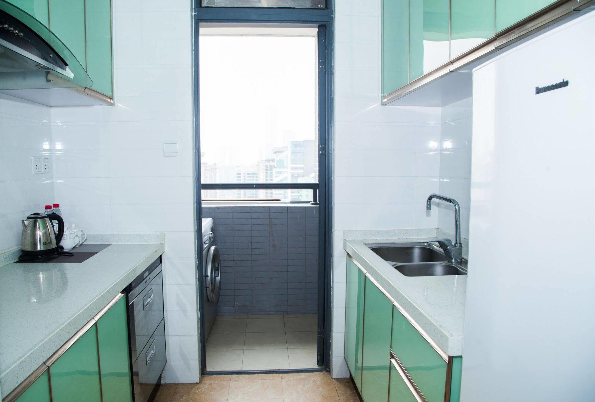 Hotel She&he Tianhe 3*