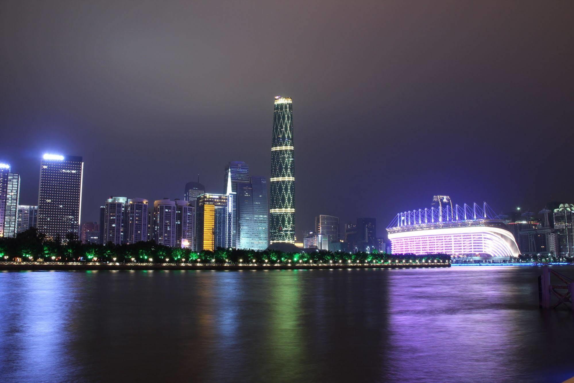 Star Stage International - 1min To Line2 & Line8 Changgang Stn-free Private Car Delivery To Fair From Apr 15th To 4th Apartment Guangzhou