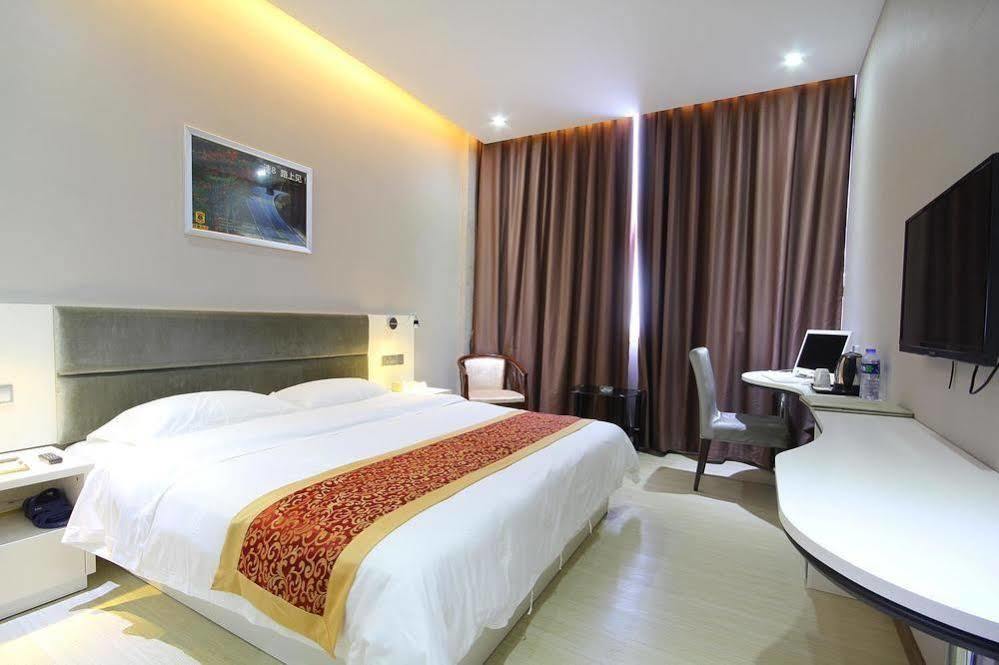 Boman Hotel Guangzhou Xinshi Huangshi West Road