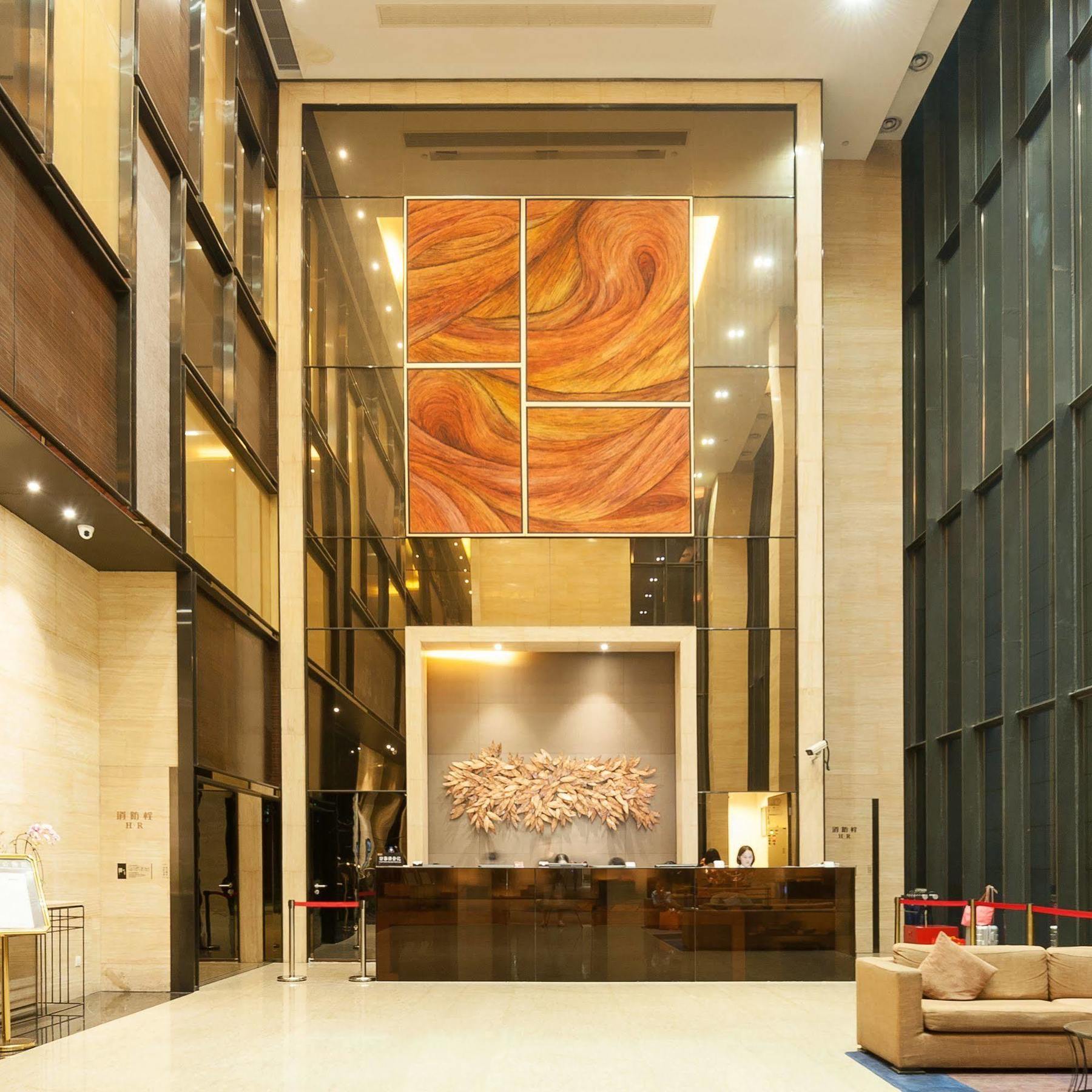 Yicheng Pazhou Poly World Center