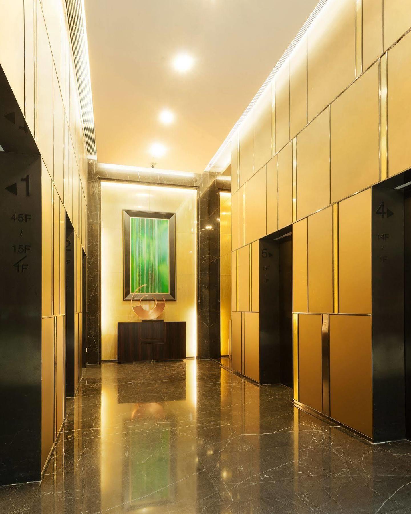 Yicheng Pazhou Poly World Center * Guangzhou