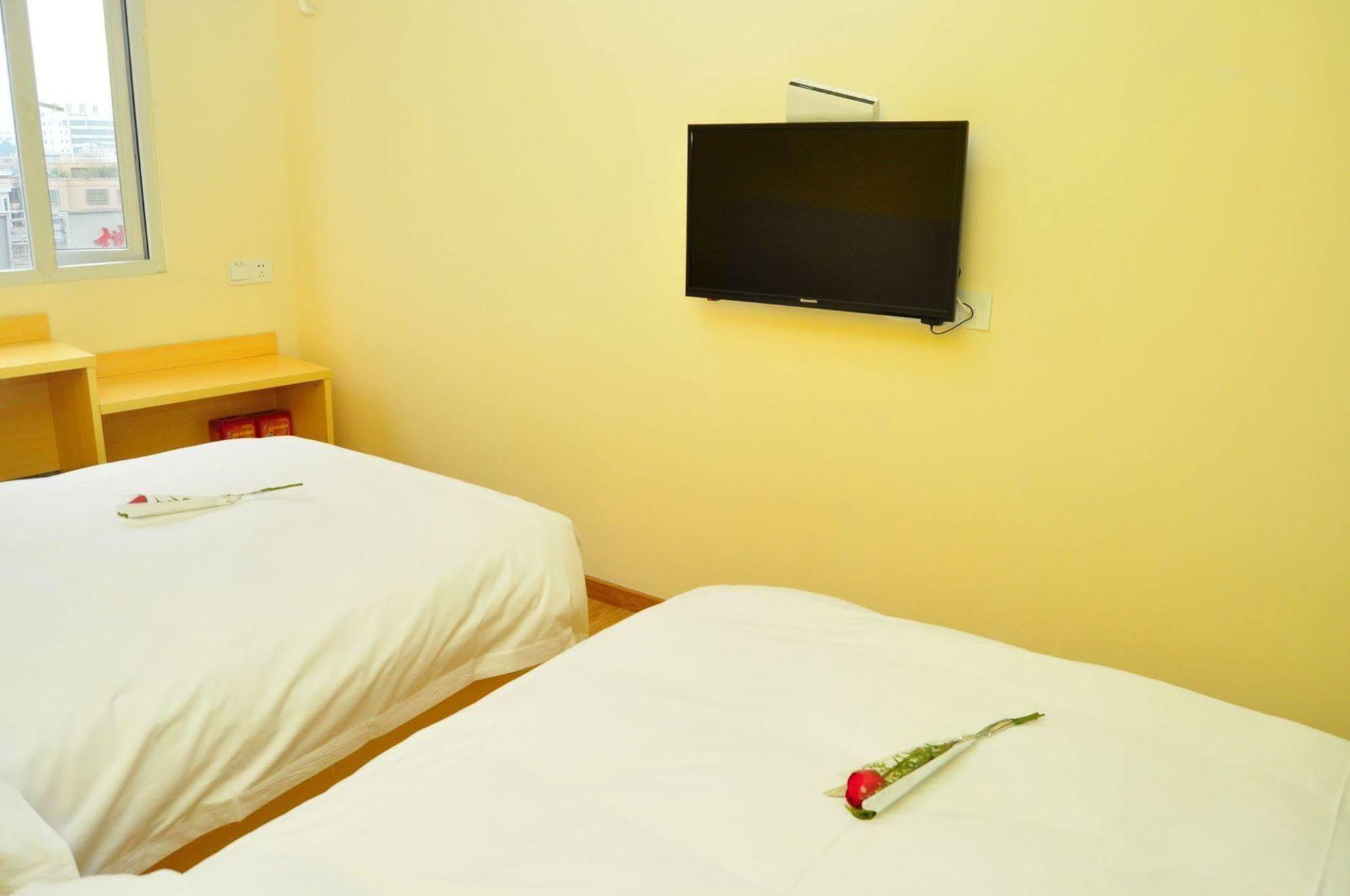 Yimi Hotel Fuhua Dong Road Branch