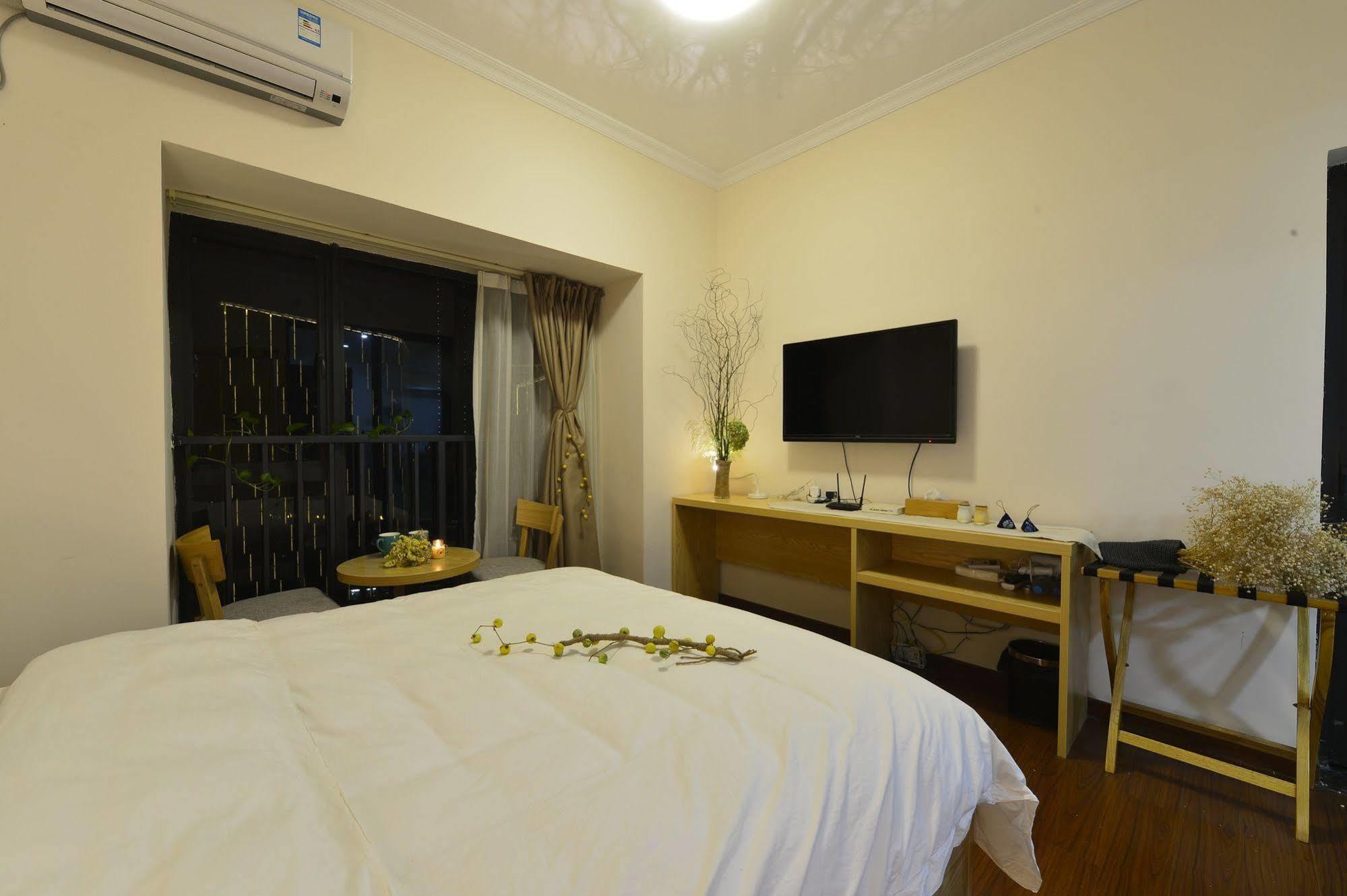 Xizhengjia Apartment Hotel Pazhou Complex *