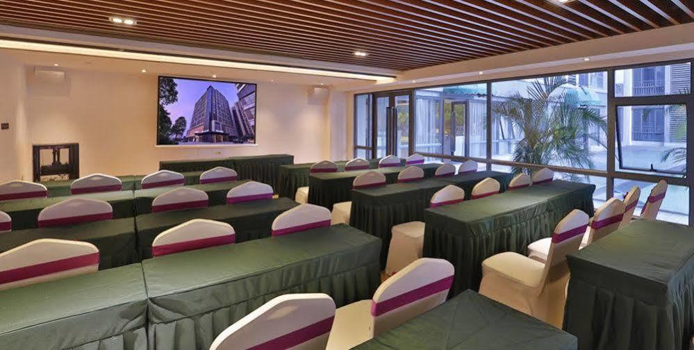 Hotel Crystal Orange Huadu Branch