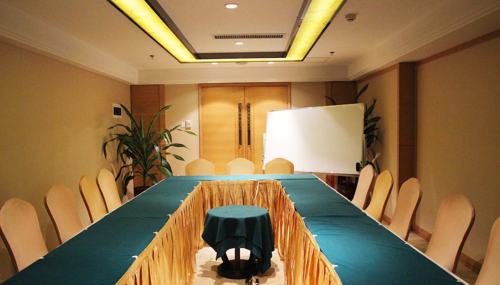 Hotel Aoyuan Golf