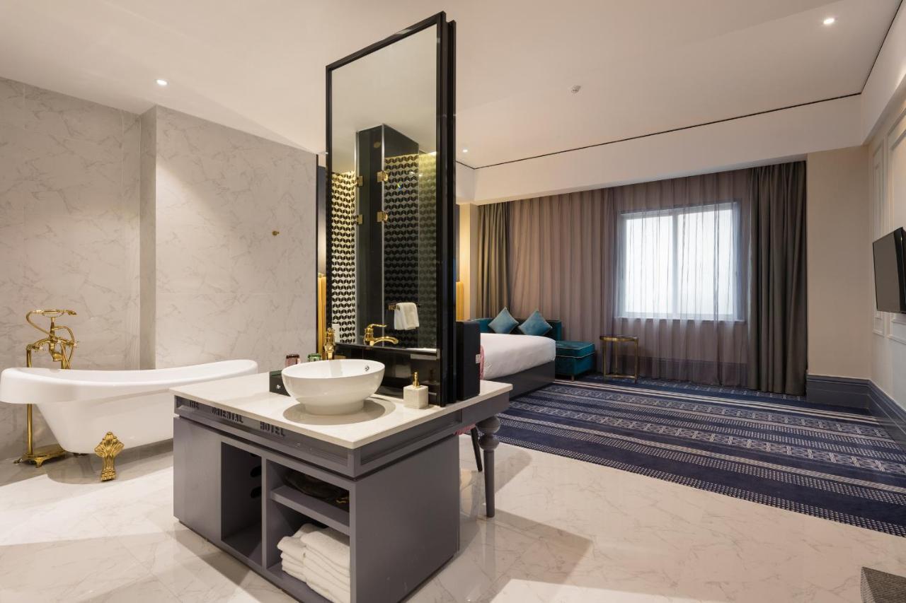Slowcom Gangrun East Hotel 3*