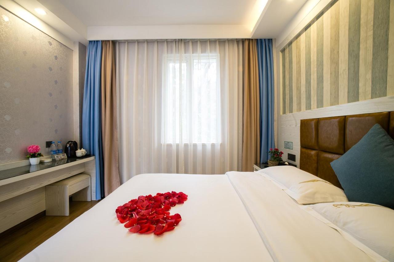 Hotel Zhuying Art