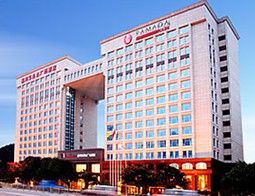 Hotel Ramada Plaza 3*