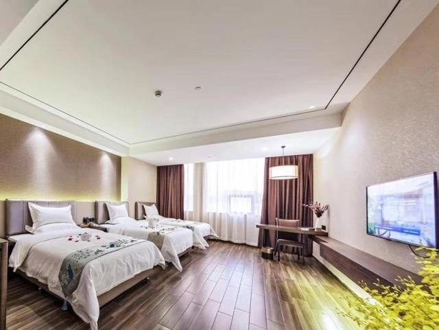 Kardon Gorgeous Hotel 4*